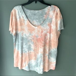 NWOT Loft Outlet V-Neck Tie Dye T-shirt - L